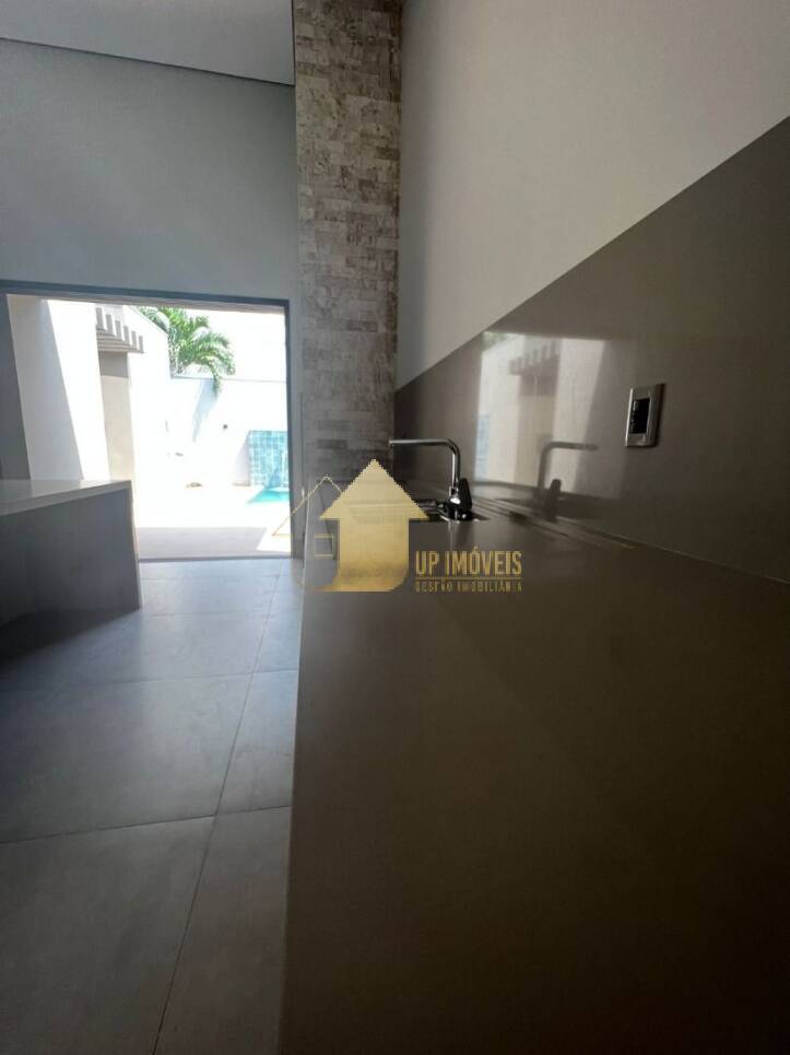 Casa à venda com 3 quartos, 241m² - Foto 12