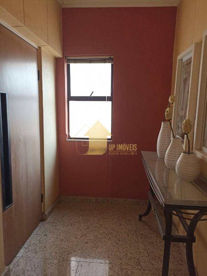 Apartamento para alugar com 3 quartos, 340m² - Foto 5