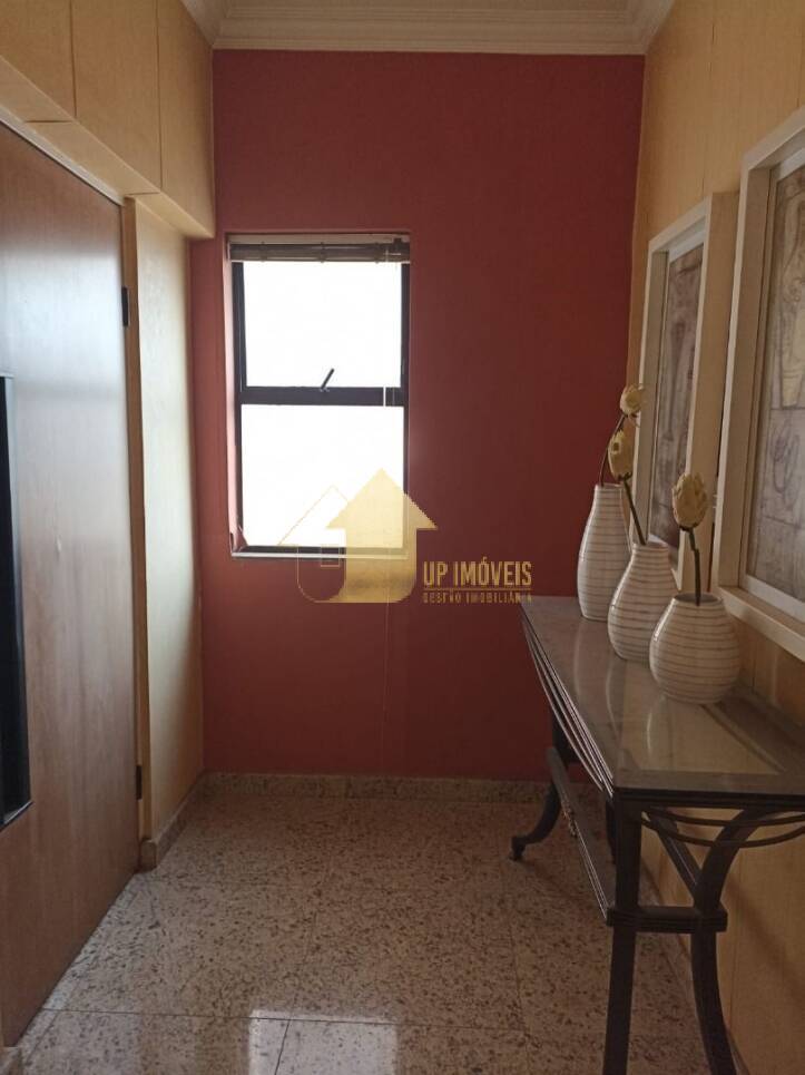 Apartamento para alugar com 3 quartos, 340m² - Foto 6