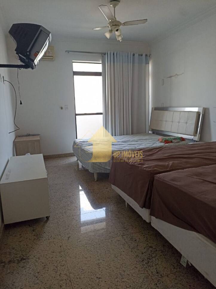 Apartamento para alugar com 3 quartos, 340m² - Foto 14