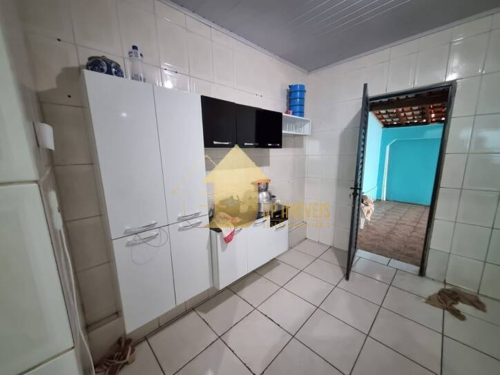 Casa à venda com 3 quartos, 280m² - Foto 8