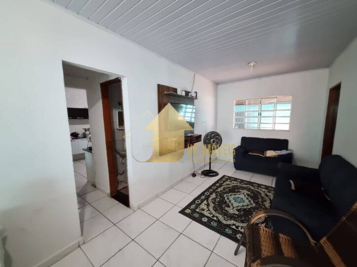 Casa à venda com 3 quartos, 280m² - Foto 1