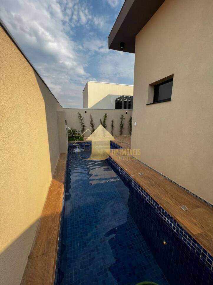 Casa à venda com 3 quartos, 300m² - Foto 14