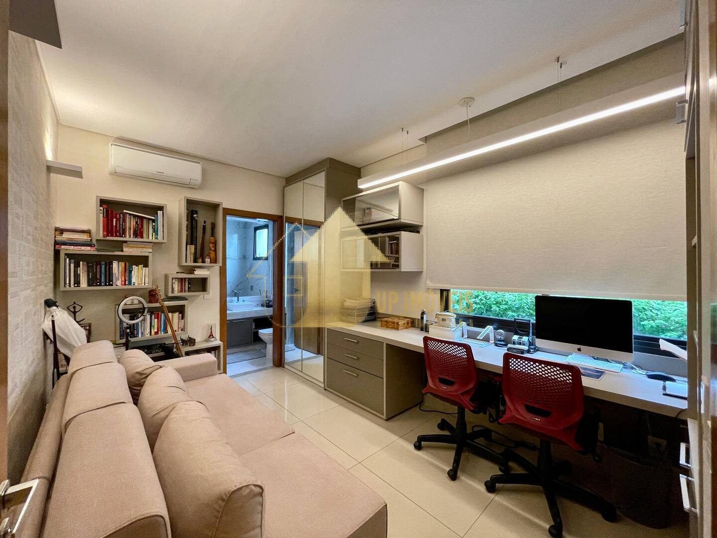 Casa à venda com 4 quartos, 270m² - Foto 10