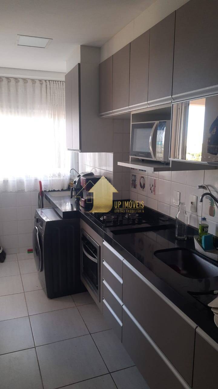 Apartamento à venda com 2 quartos, 70m² - Foto 1