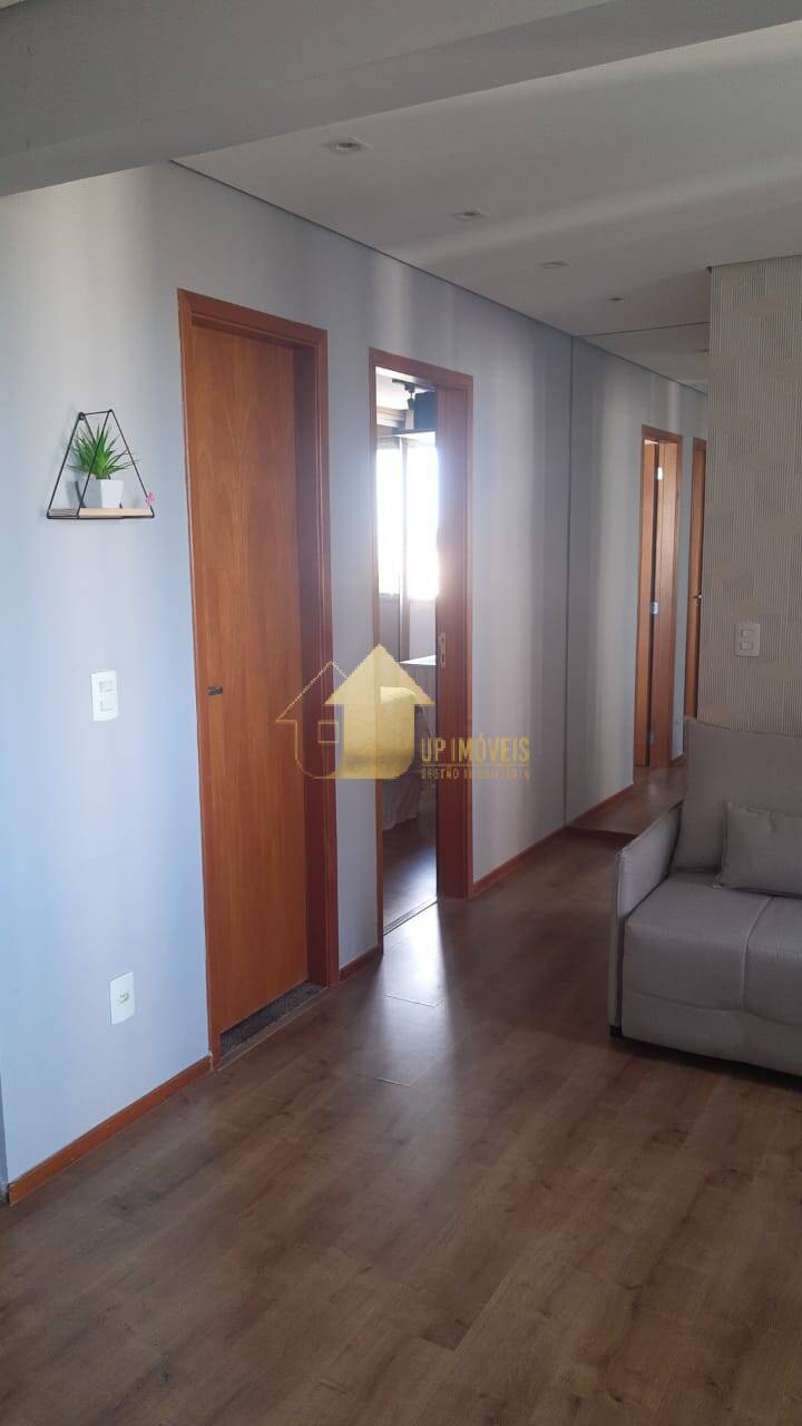 Apartamento à venda com 2 quartos, 70m² - Foto 4