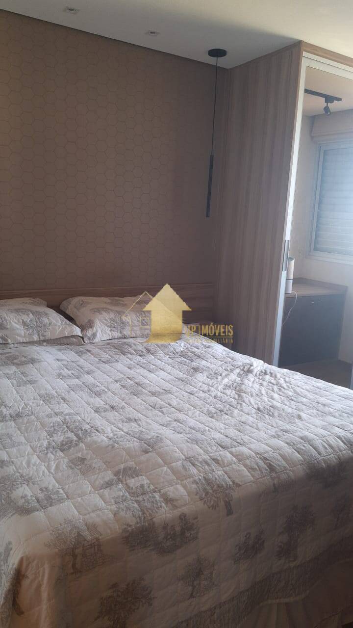 Apartamento à venda com 2 quartos, 70m² - Foto 11