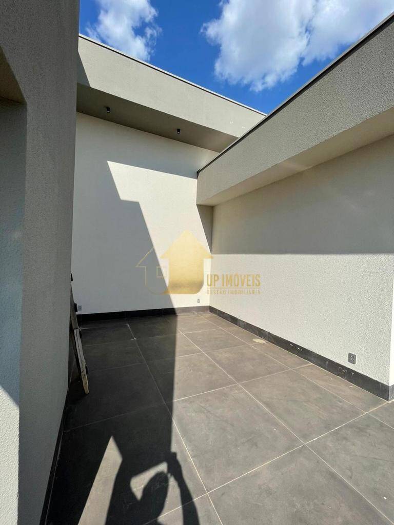 Casa à venda com 4 quartos, 378m² - Foto 12