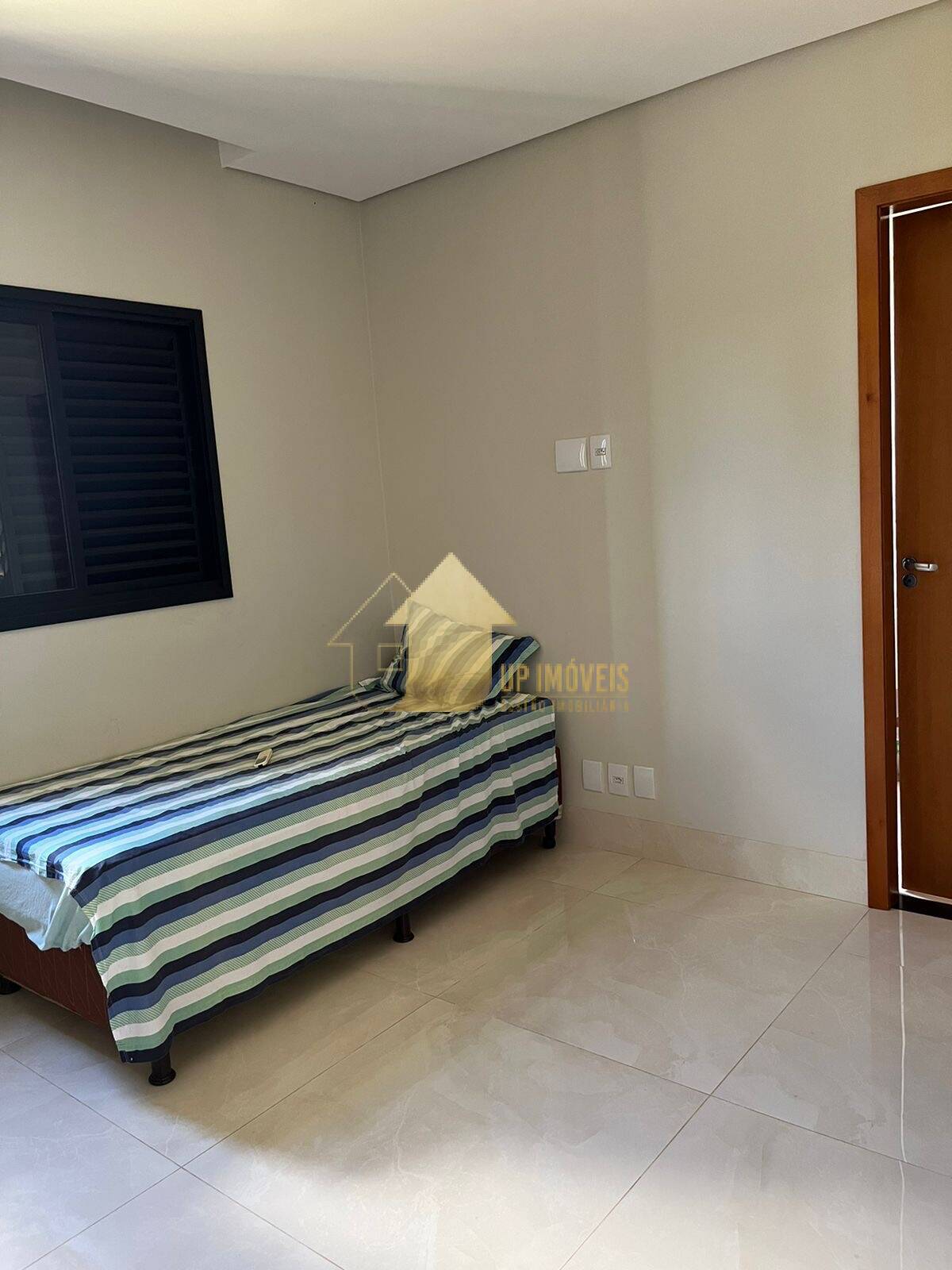 Sobrado para alugar com 3 quartos, 234m² - Foto 24