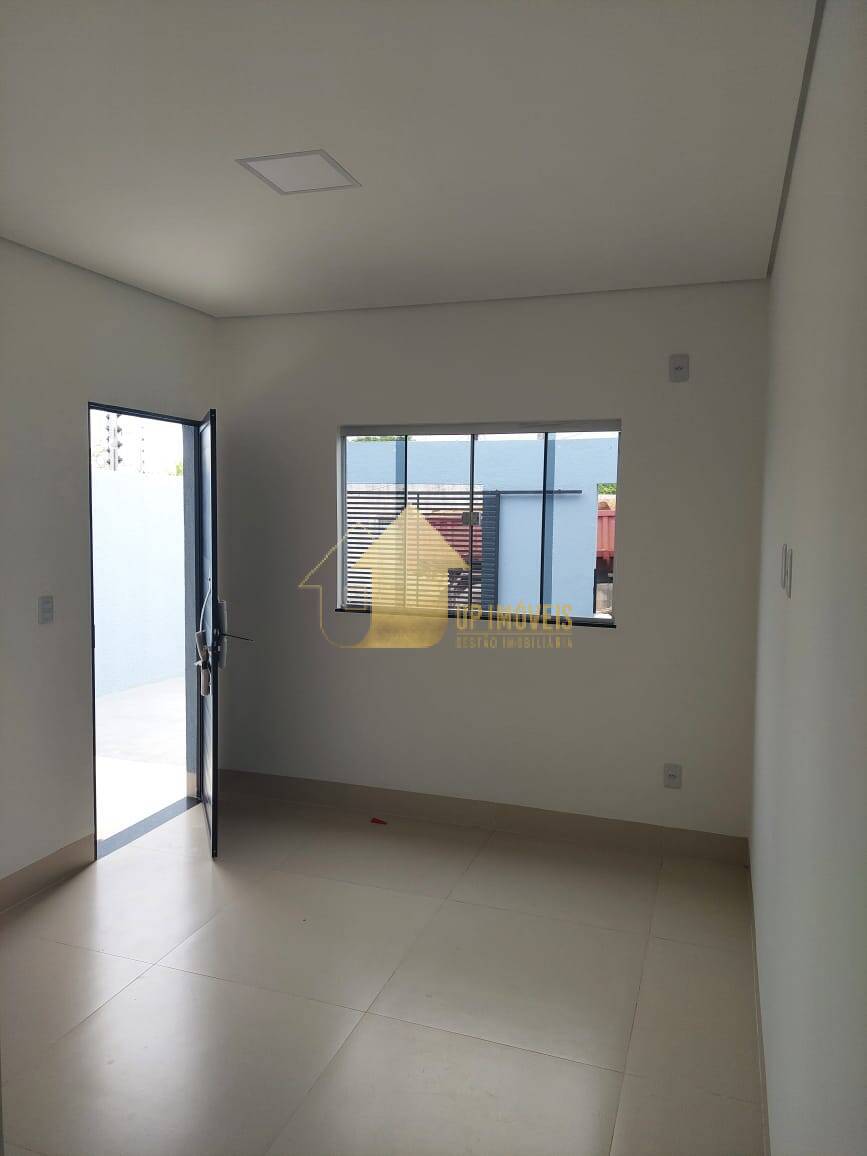 Casa à venda com 3 quartos, 88m² - Foto 1