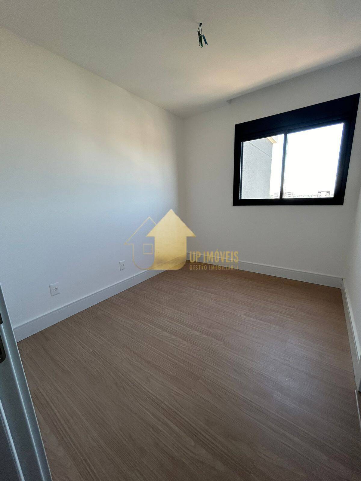 Apartamento à venda com 3 quartos, 132m² - Foto 3