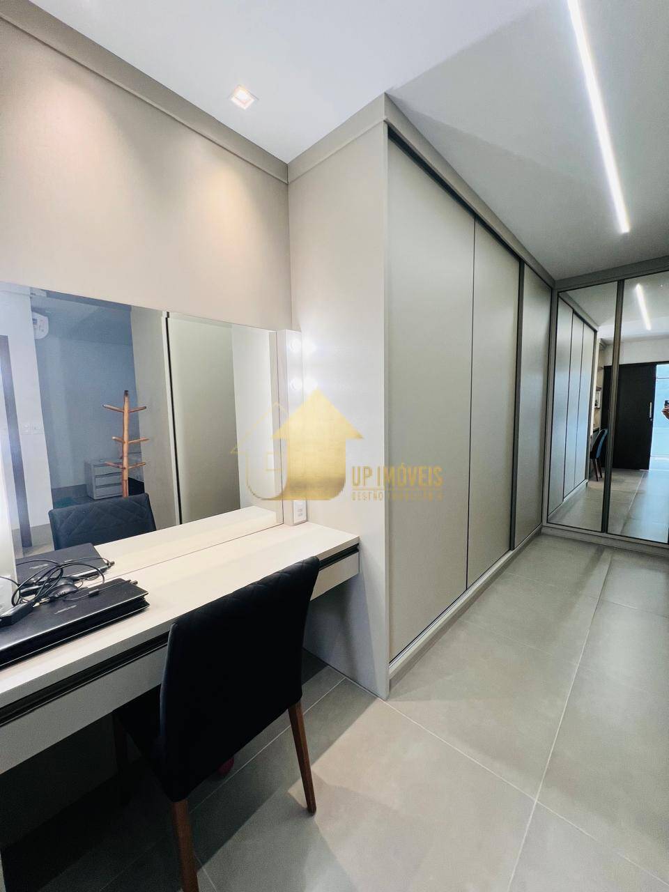 Casa à venda com 4 quartos, 340m² - Foto 15