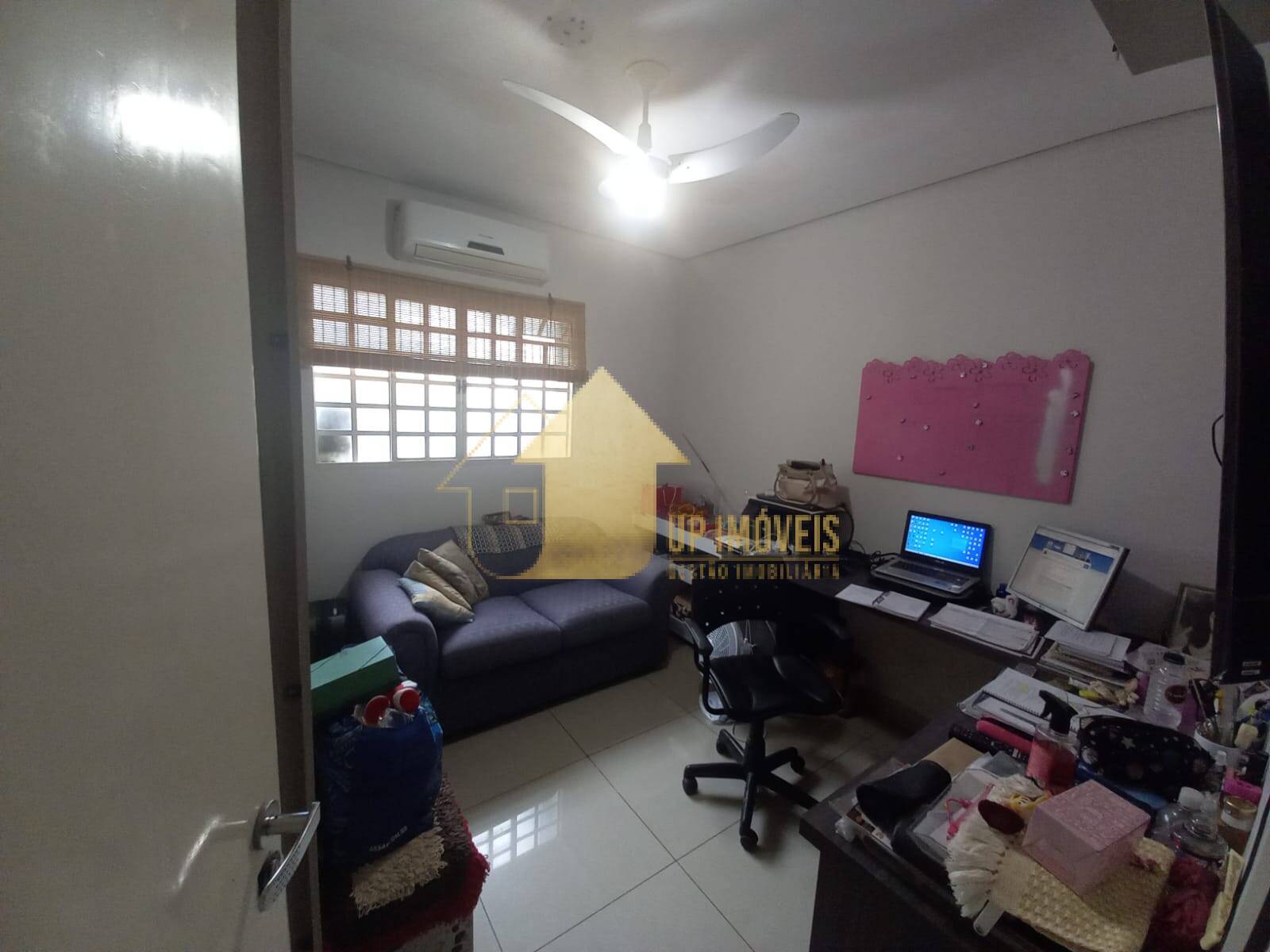 Casa para alugar com 4 quartos, 500m² - Foto 12