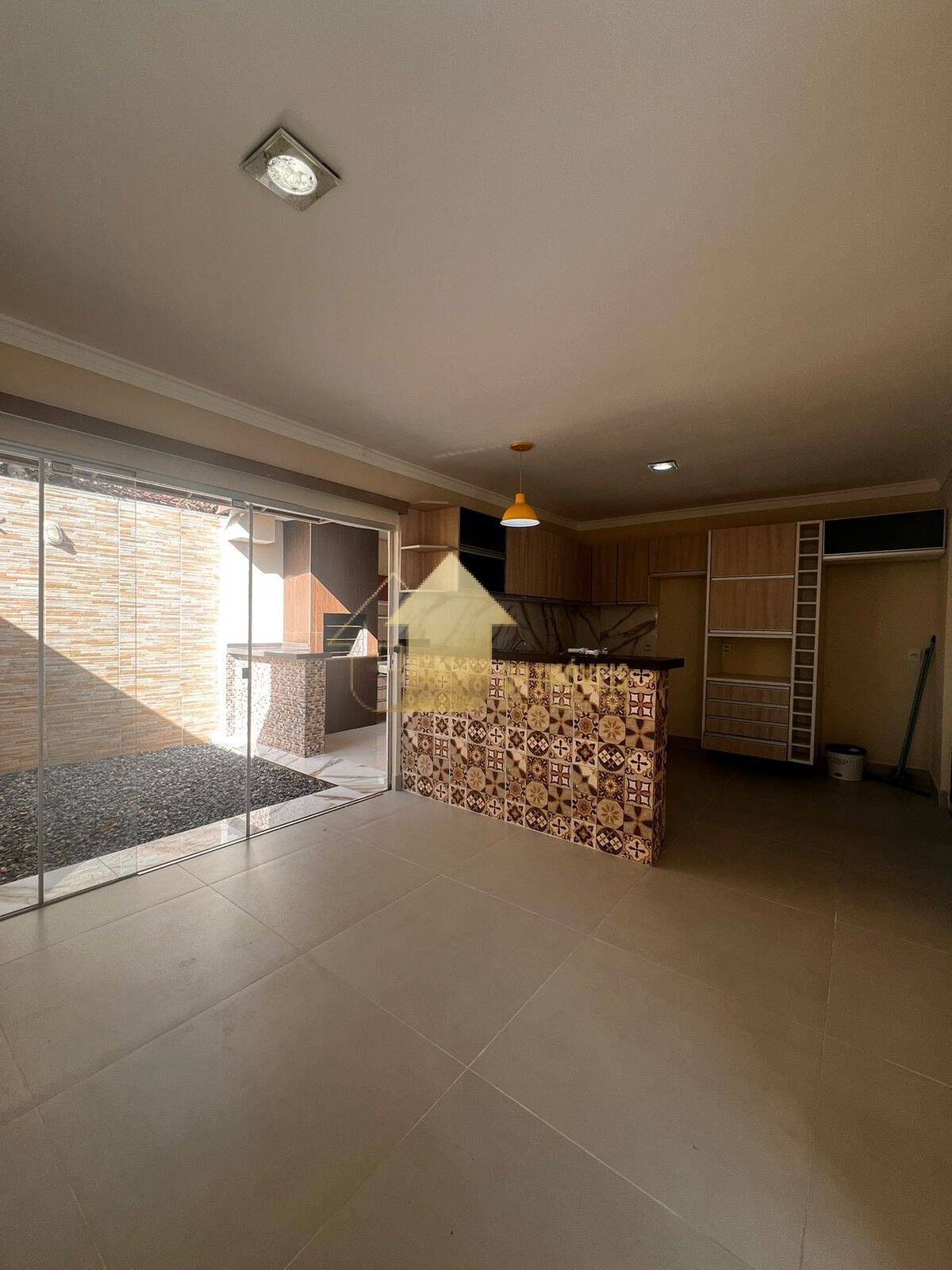 Casa de Condomínio à venda com 3 quartos, 84m² - Foto 1