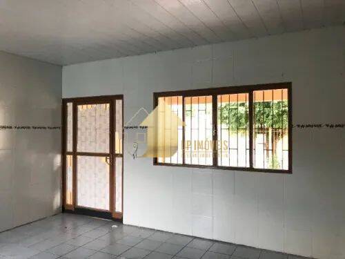 Casa à venda com 3 quartos, 1m² - Foto 1