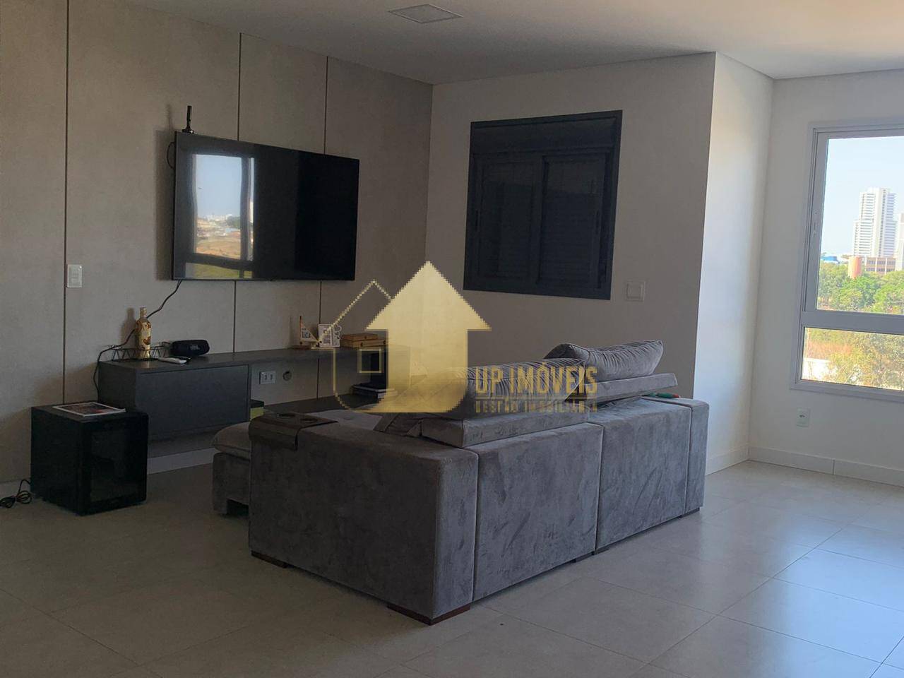 Apartamento à venda com 2 quartos, 80m² - Foto 1