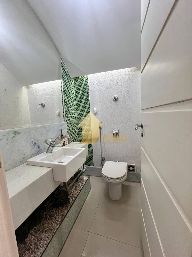 Casa de Condomínio à venda com 4 quartos, 230m² - Foto 2