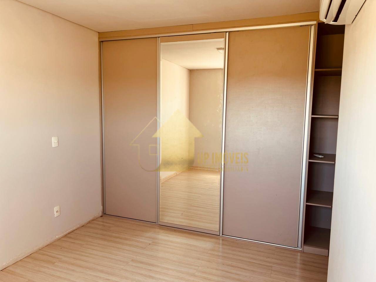 Apartamento para alugar com 3 quartos, 138m² - Foto 12