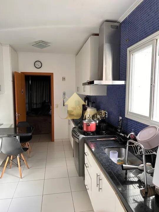 Apartamento para alugar com 4 quartos, 120m² - Foto 4