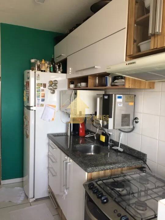 Apartamento à venda com 3 quartos, 70m² - Foto 4