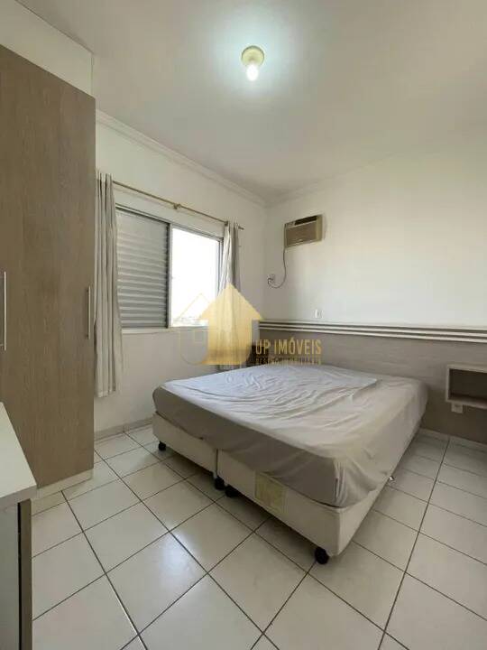 Apartamento à venda com 2 quartos, 70m² - Foto 3