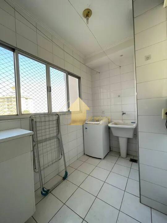 Apartamento à venda com 2 quartos, 70m² - Foto 6