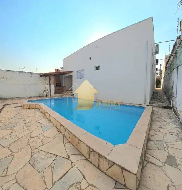 Casa à venda com 3 quartos, 220m² - Foto 23