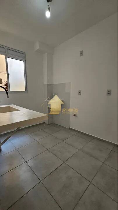 Apartamento à venda com 2 quartos, 40m² - Foto 4