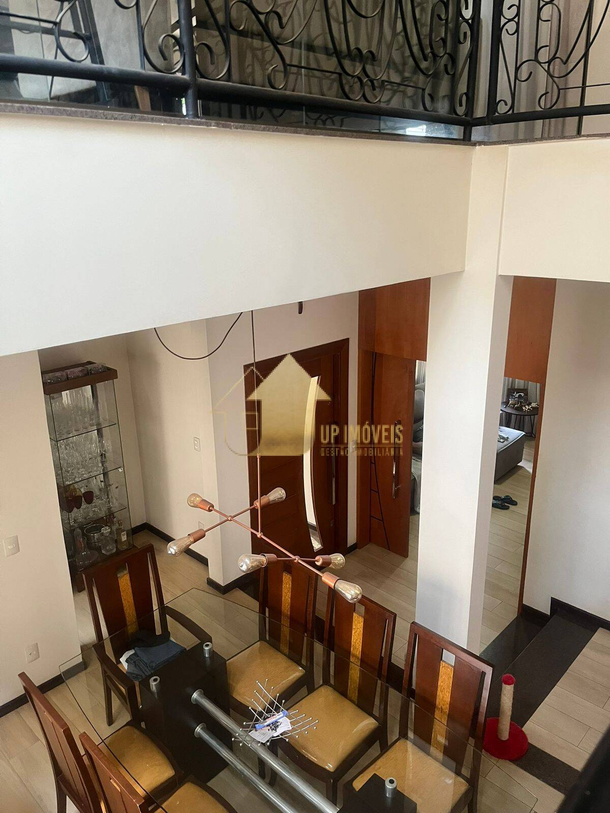 Casa de Condomínio para alugar com 4 quartos, 450m² - Foto 2