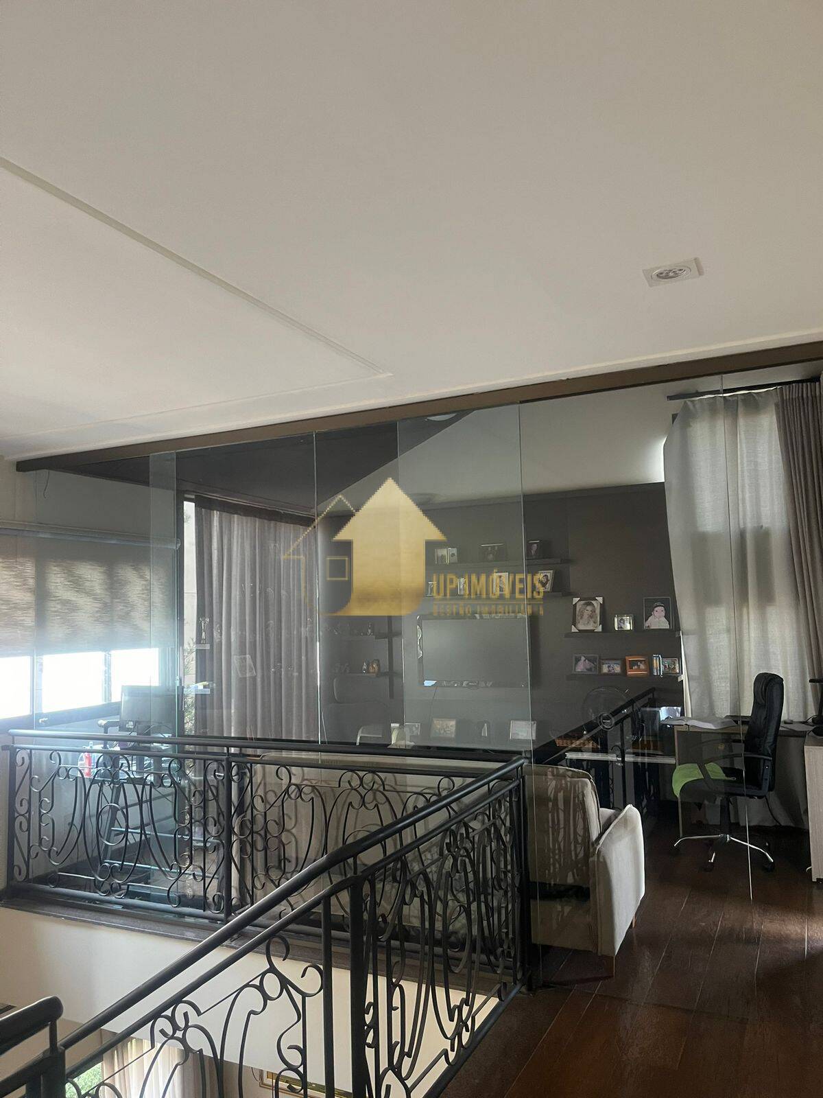 Casa de Condomínio para alugar com 4 quartos, 450m² - Foto 4