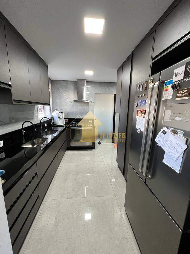 Apartamento à venda com 3 quartos, 136m² - Foto 15