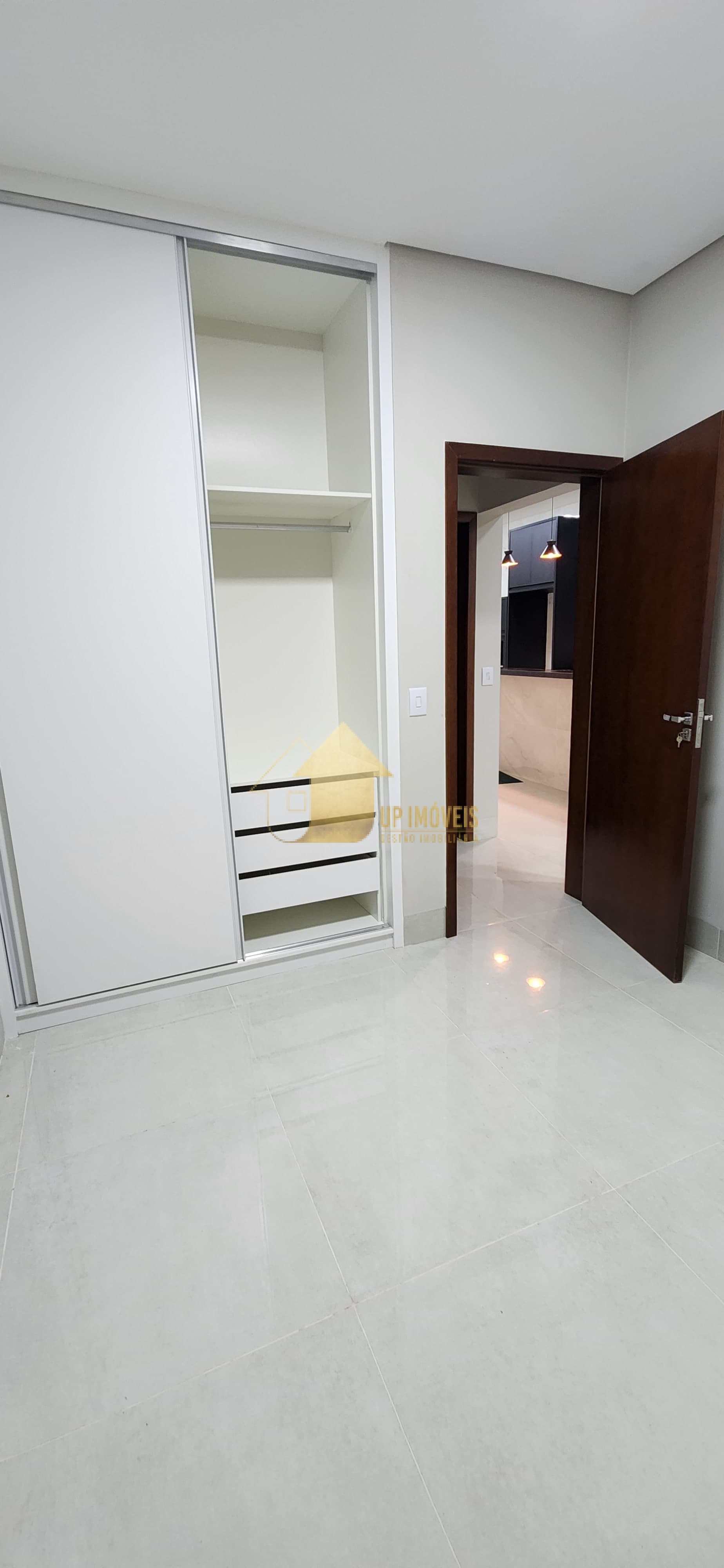 Casa de Condomínio à venda e aluguel com 3 quartos, 250m² - Foto 12