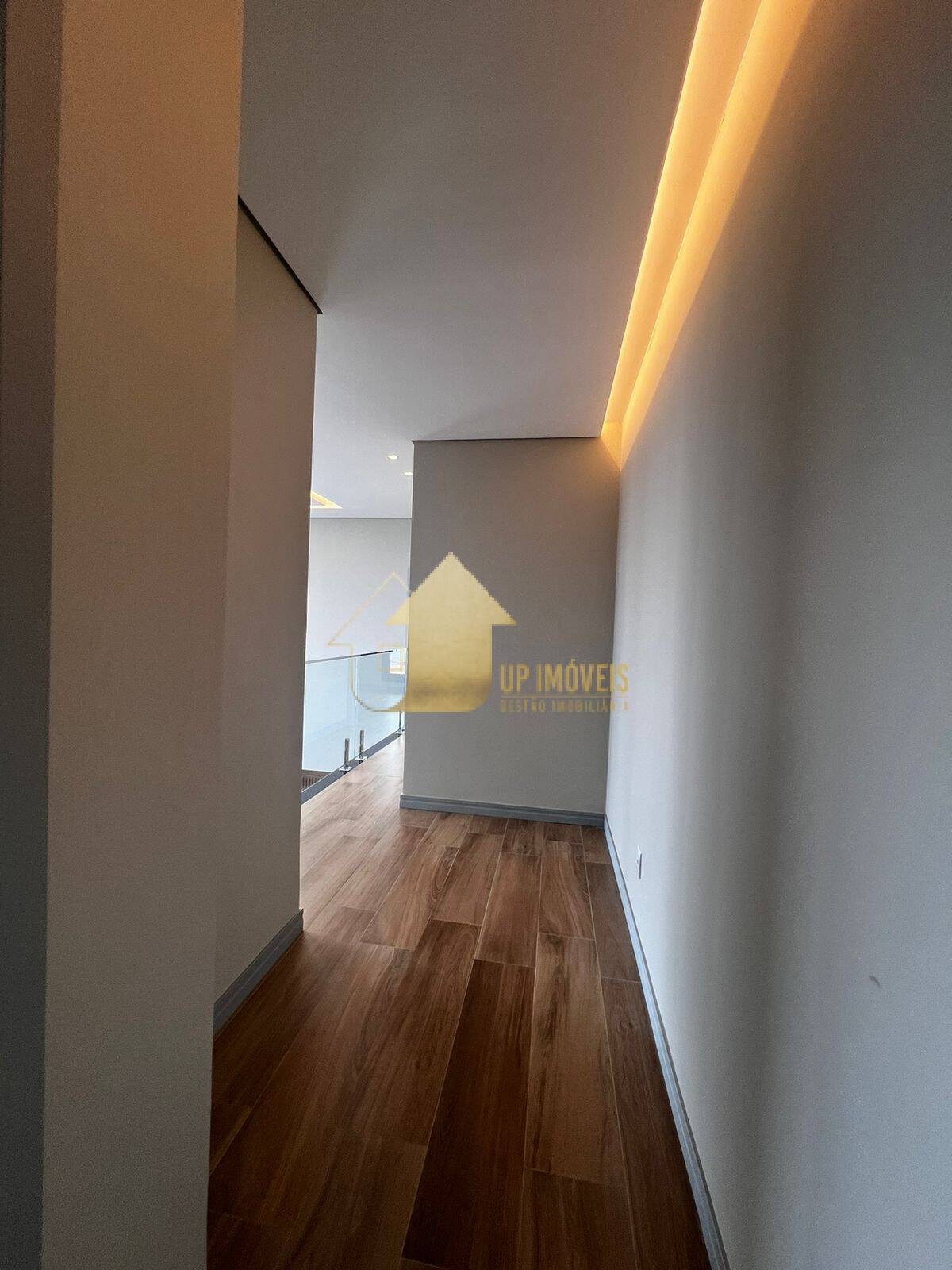 Casa à venda com 3 quartos, 216m² - Foto 14