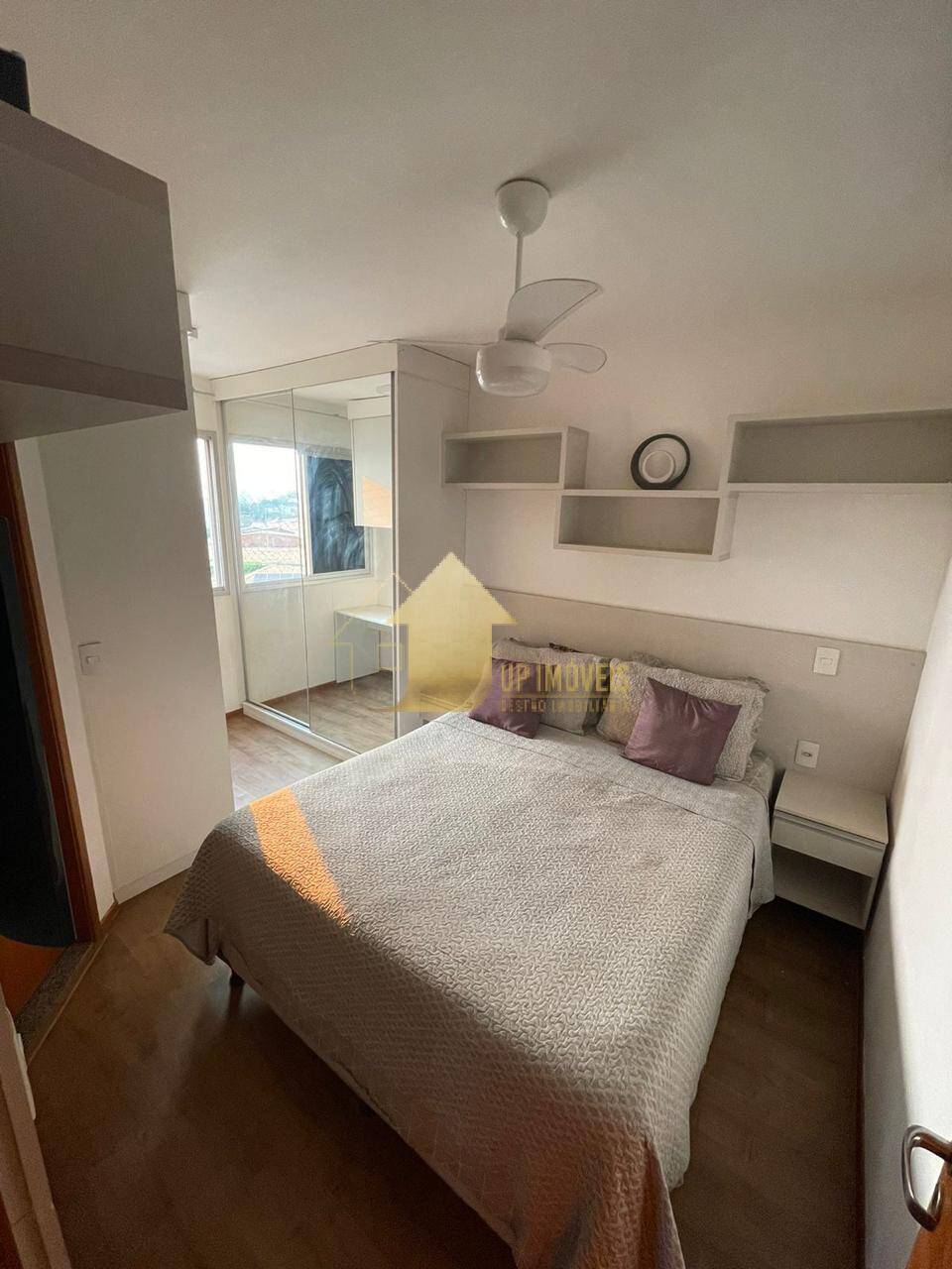 Apartamento à venda com 3 quartos, 80m² - Foto 2