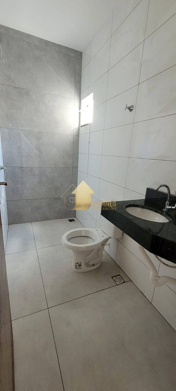 Casa à venda com 3 quartos, 100m² - Foto 3