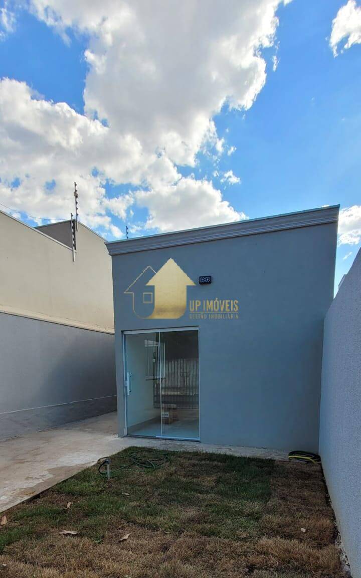 Casa à venda com 3 quartos, 100m² - Foto 4