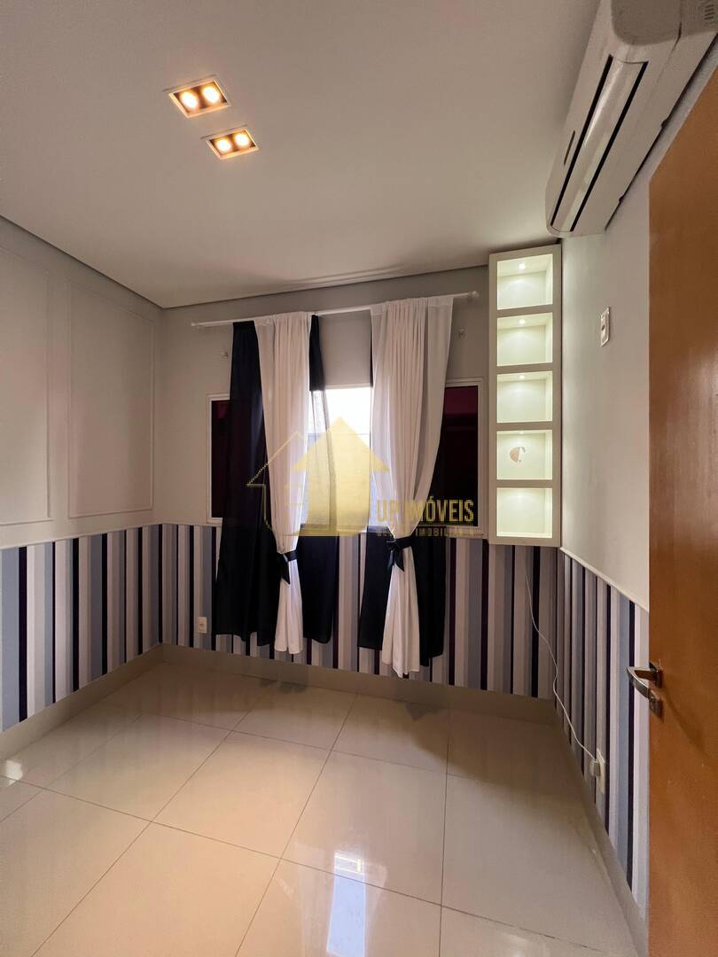 Casa de Condomínio para alugar com 4 quartos, 250m² - Foto 16