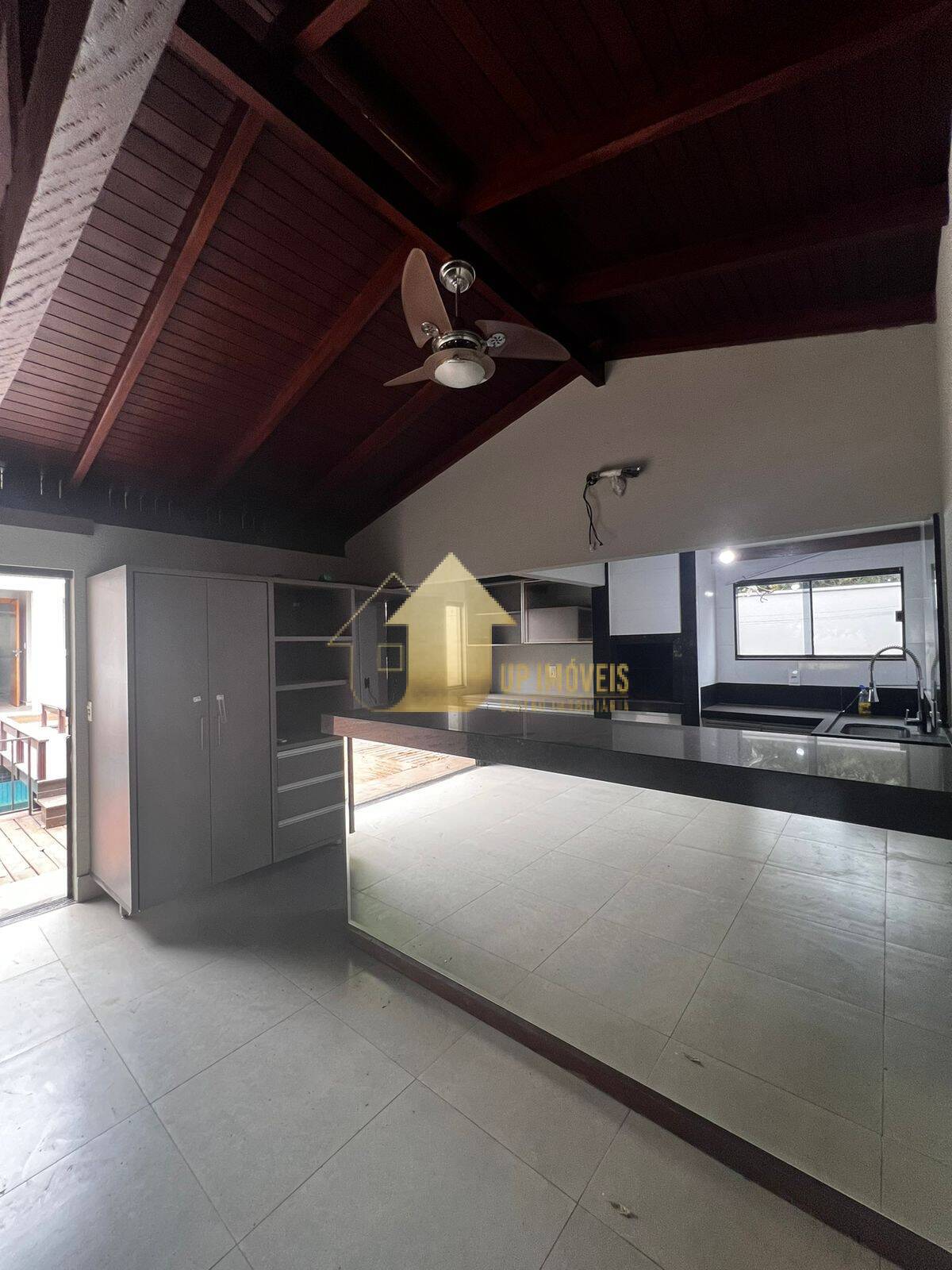 Casa de Condomínio à venda e aluguel com 4 quartos, 300m² - Foto 38