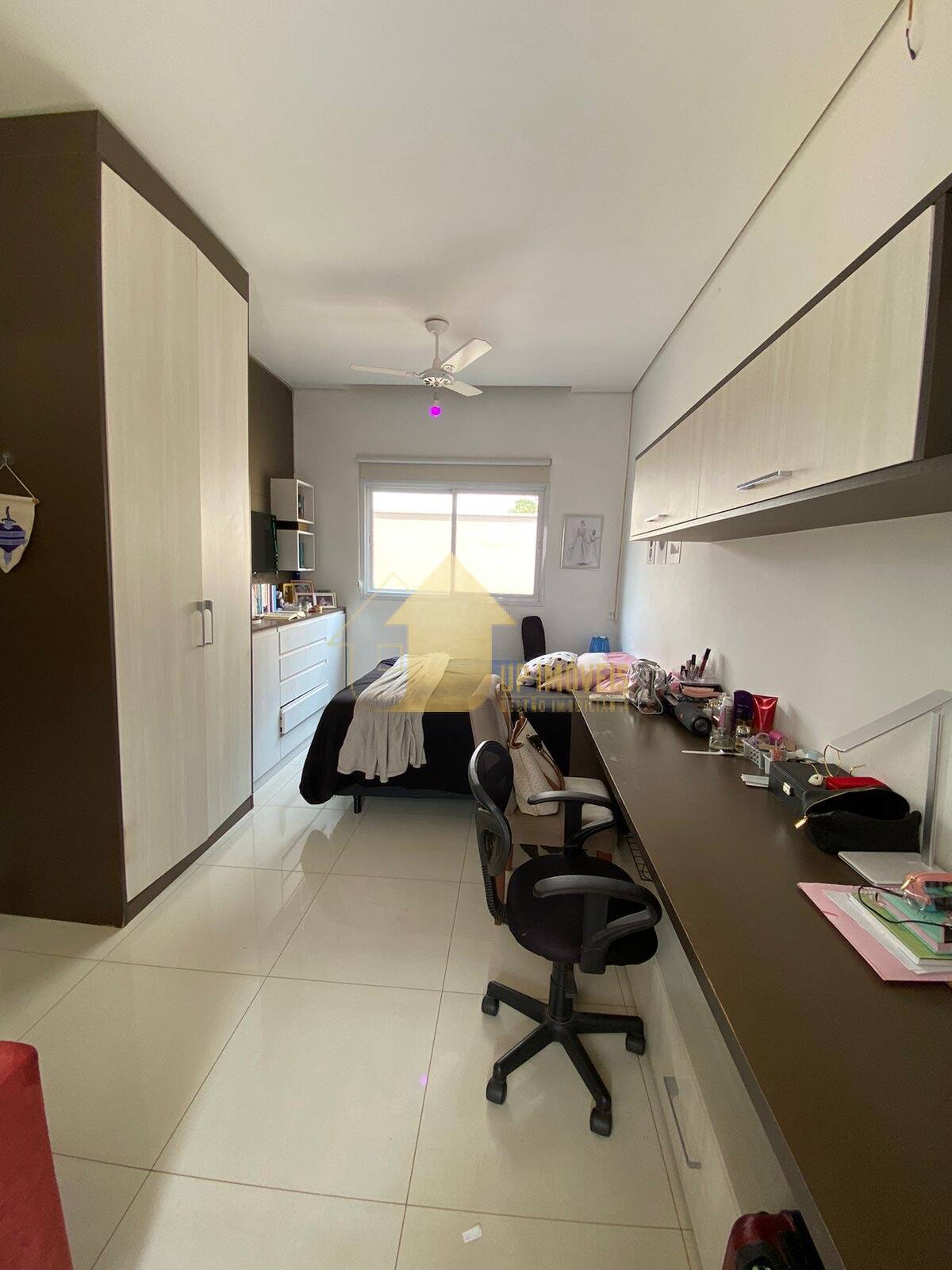 Casa de Condomínio à venda com 3 quartos, 260m² - Foto 13