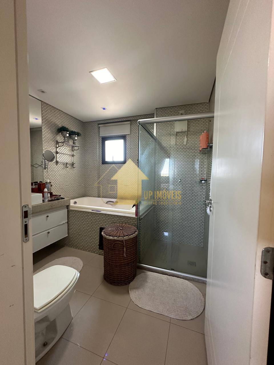 Apartamento à venda com 3 quartos, 130m² - Foto 13