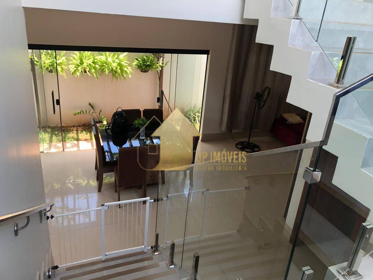 Casa de Condomínio à venda e aluguel com 3 quartos, 225m² - Foto 5