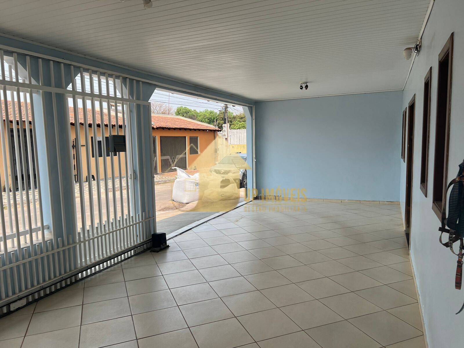 Casa à venda com 2 quartos, 180m² - Foto 6