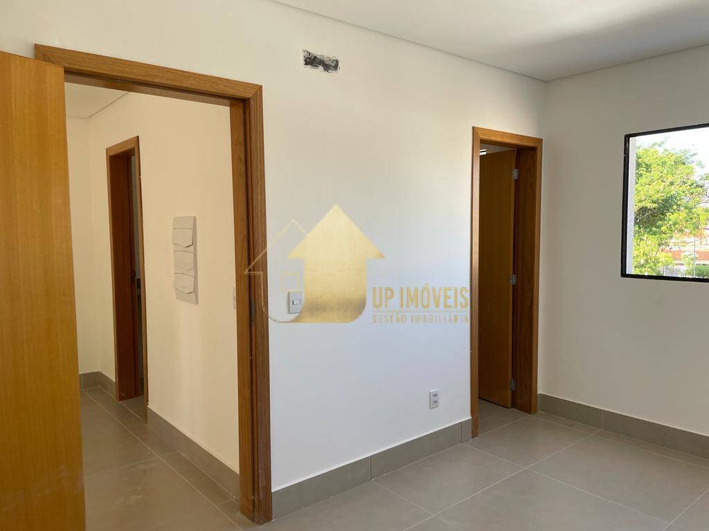 Casa à venda com 3 quartos, 120m² - Foto 18