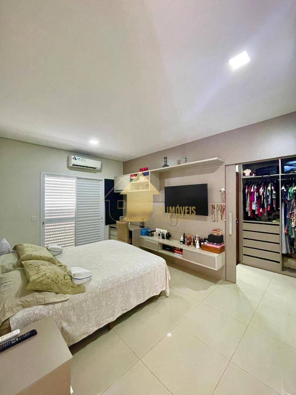 Casa de Condomínio à venda com 3 quartos, 205m² - Foto 10