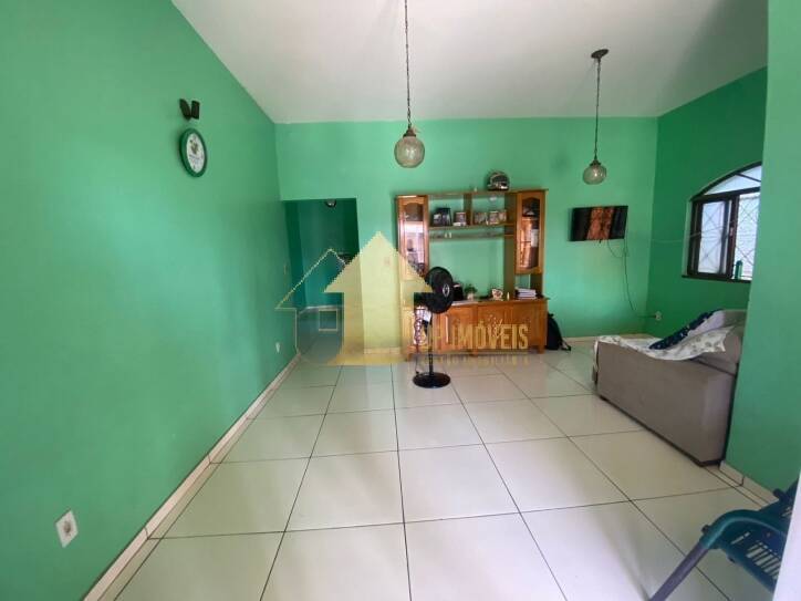 Casa à venda com 4 quartos, 250m² - Foto 11