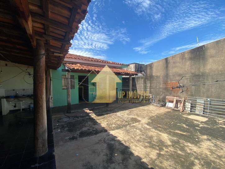 Casa à venda com 4 quartos, 250m² - Foto 14