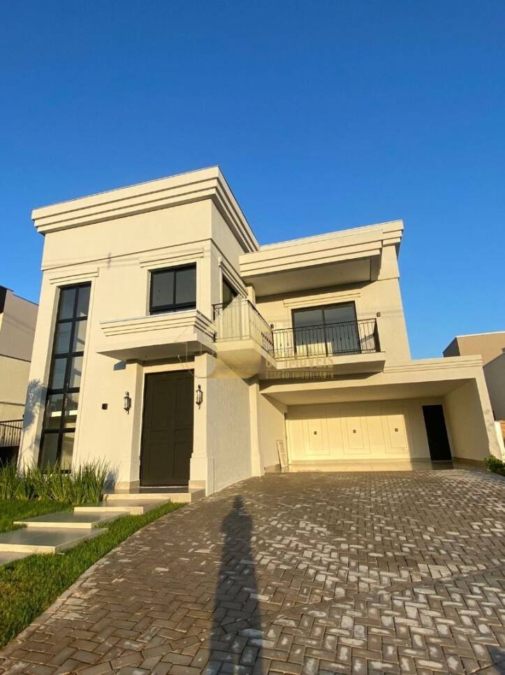 Casa de Condomínio à venda com 3 quartos, 376m² - Foto 1