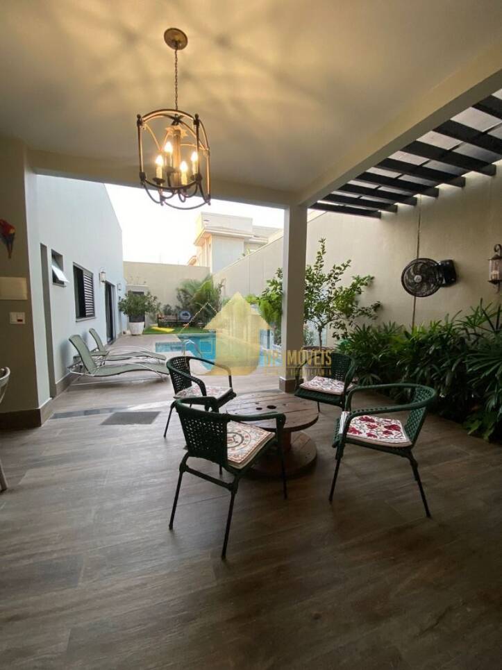 Casa de Condomínio à venda com 4 quartos, 357m² - Foto 3