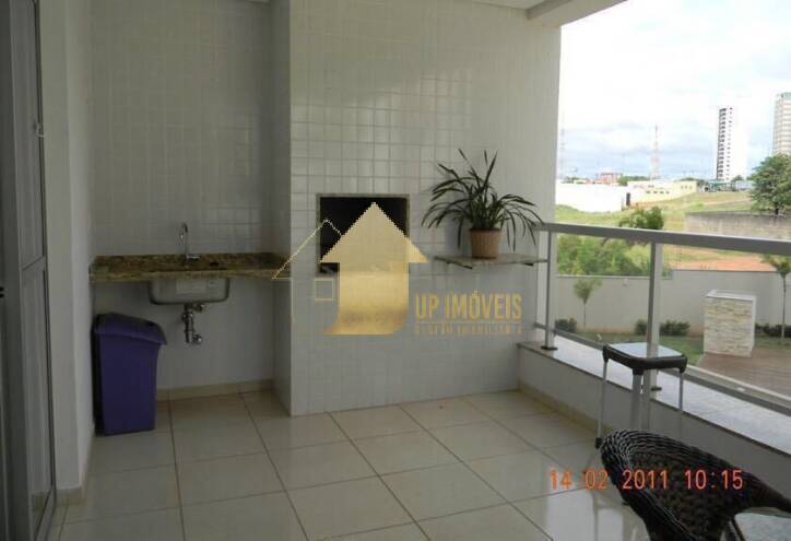 Apartamento à venda com 3 quartos, 161m² - Foto 1