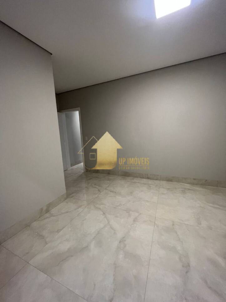 Casa de Condomínio à venda com 4 quartos, 300m² - Foto 4